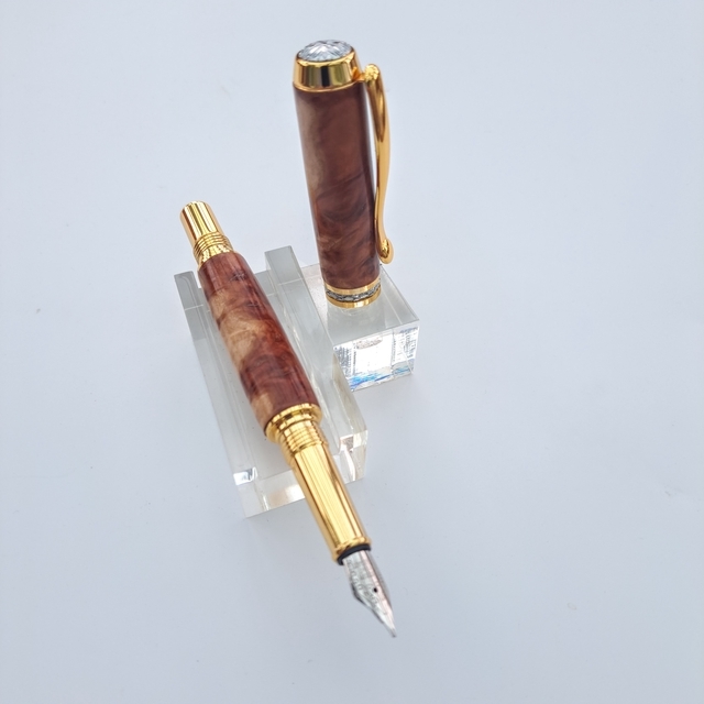 Alpha Fountain Pen