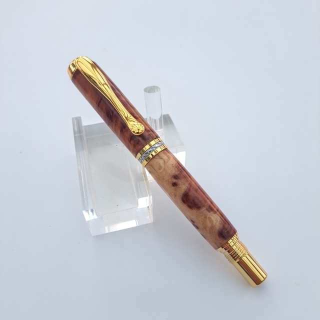 Alpha Fountain Pen